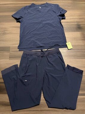 Women’s Navy Scrub Top & Pants Set - Cozyfit